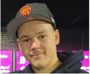 Headshot Michael Brodskiy